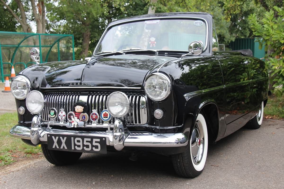 Dean's Ford Consul Convertible front profile